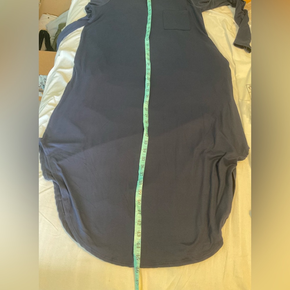 Perfect Peach - SOLID ROUND NECK LONG SLEEVE TUNIC DRESS - Picture 4 of 7